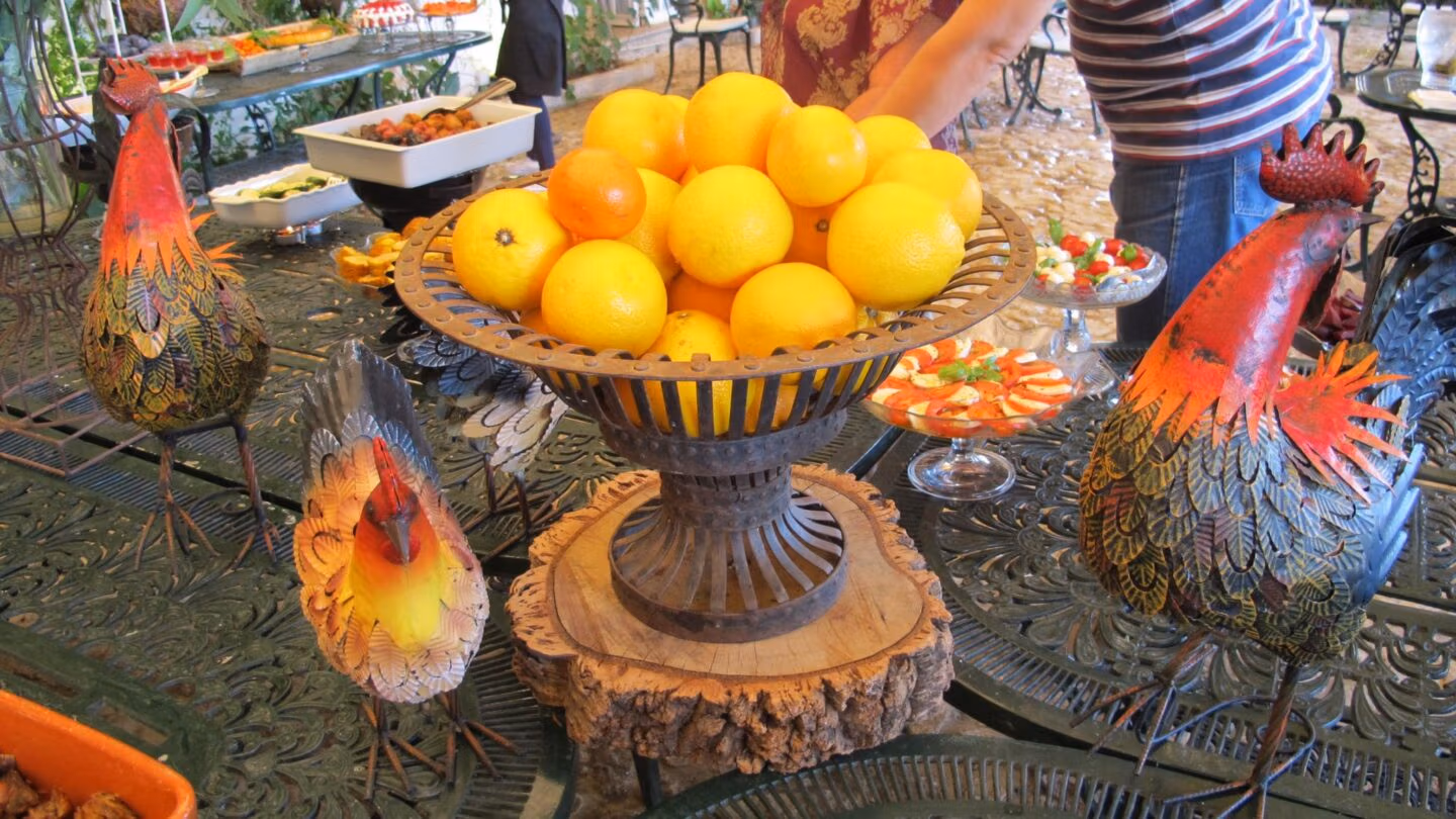 Eläkeliiton Nurmijärven yhdistys on sitoutumaton ja Nurmijärven suurin eläkeläisjärjestö. Se kuuluu myös Eläkeliiton Uudenmaan piirin merkittävimpiin yhdistyksiin – jäseniä meillä on jo lähes 600. Tarjoamme monipuolisen ja värikkään kattauksen toimintaa: jokaiselle jotakin!